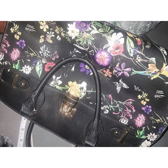 Beautiful Oversize Purse-Bag-Tote-Overnight Bag with wallet - Picture 7 of 8